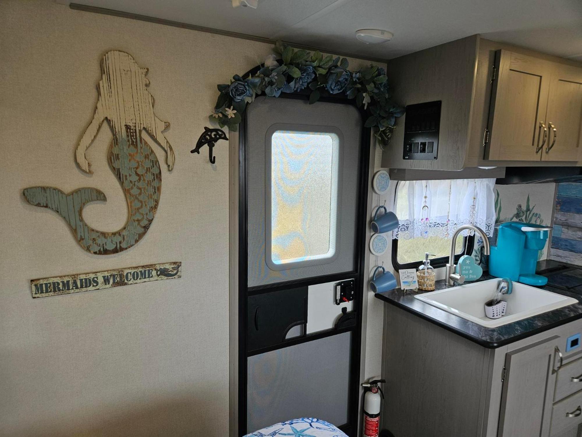 Hailey'S Beach-N-Bay Rv Resort Gilchrist Exteriör bild