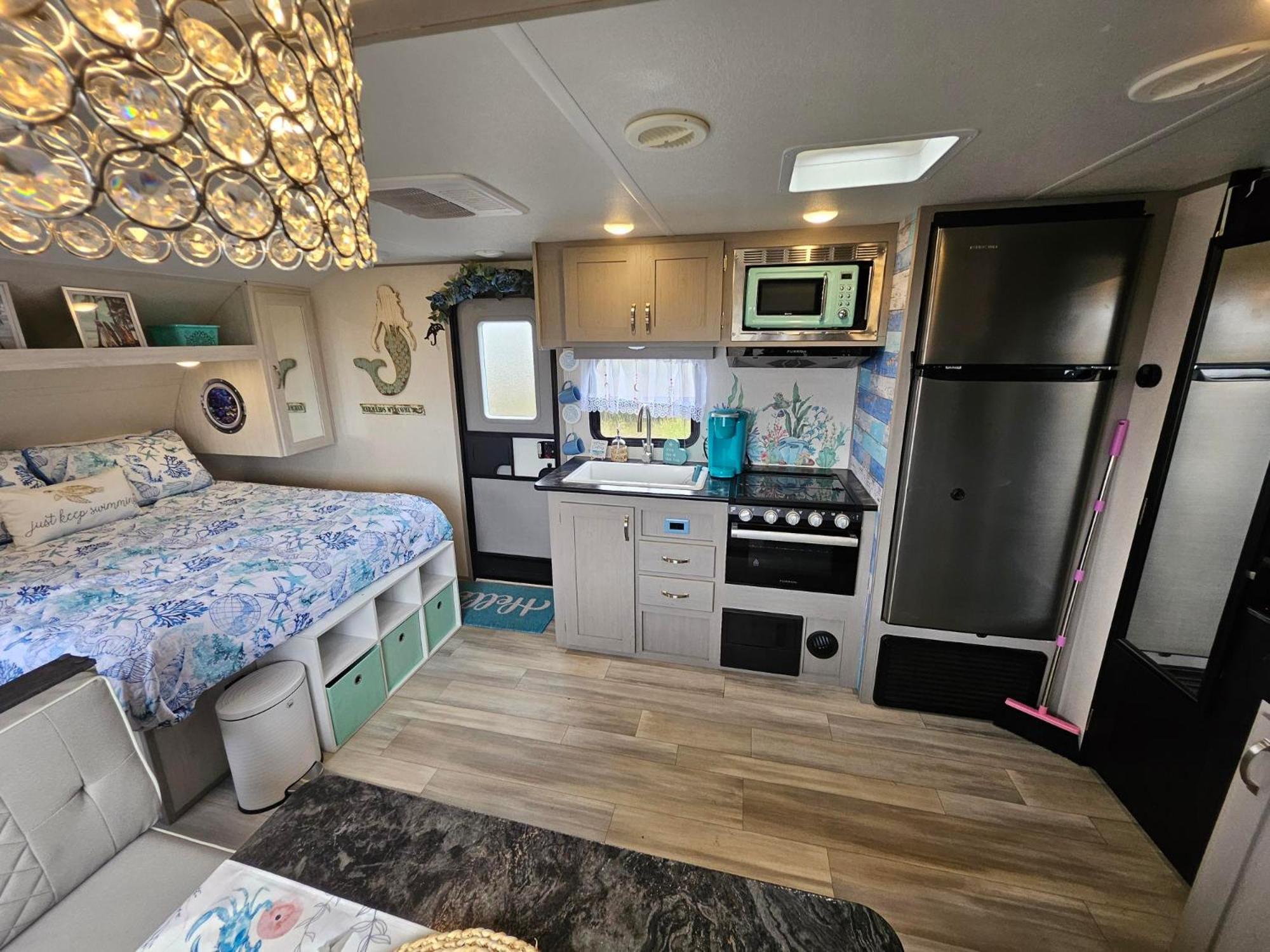 Hailey'S Beach-N-Bay Rv Resort Gilchrist Exteriör bild