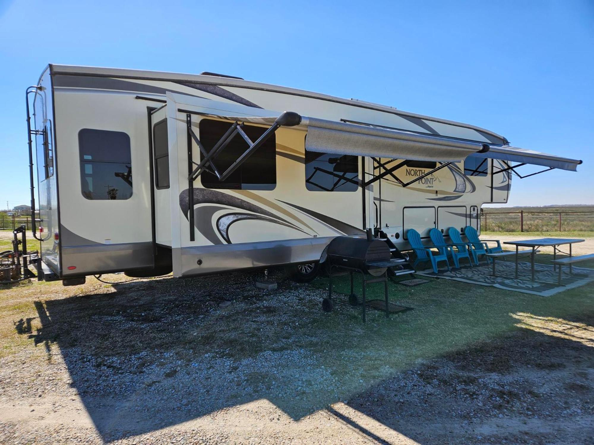 Hailey'S Beach-N-Bay Rv Resort Gilchrist Exteriör bild
