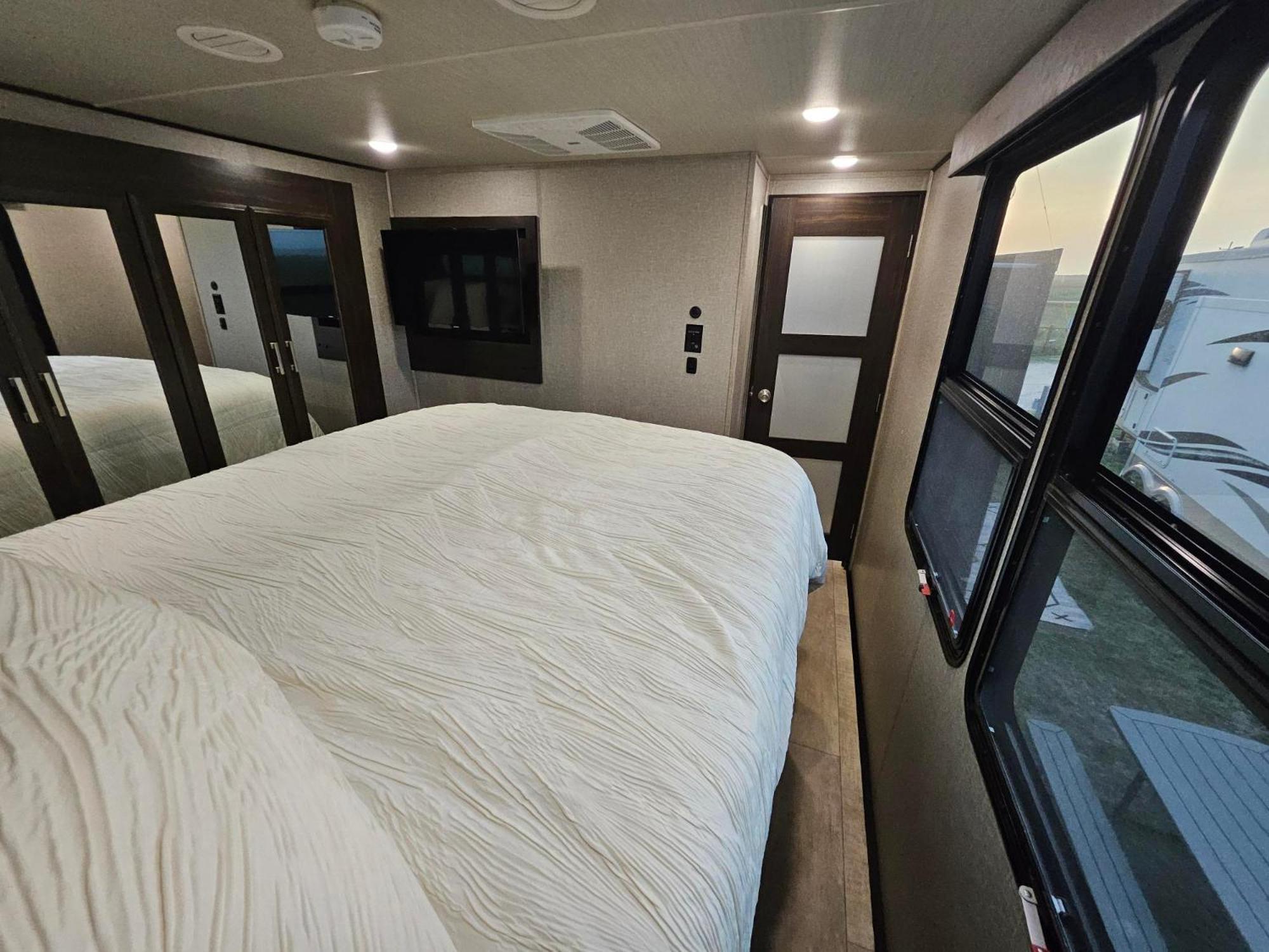 Hailey'S Beach-N-Bay Rv Resort Gilchrist Exteriör bild