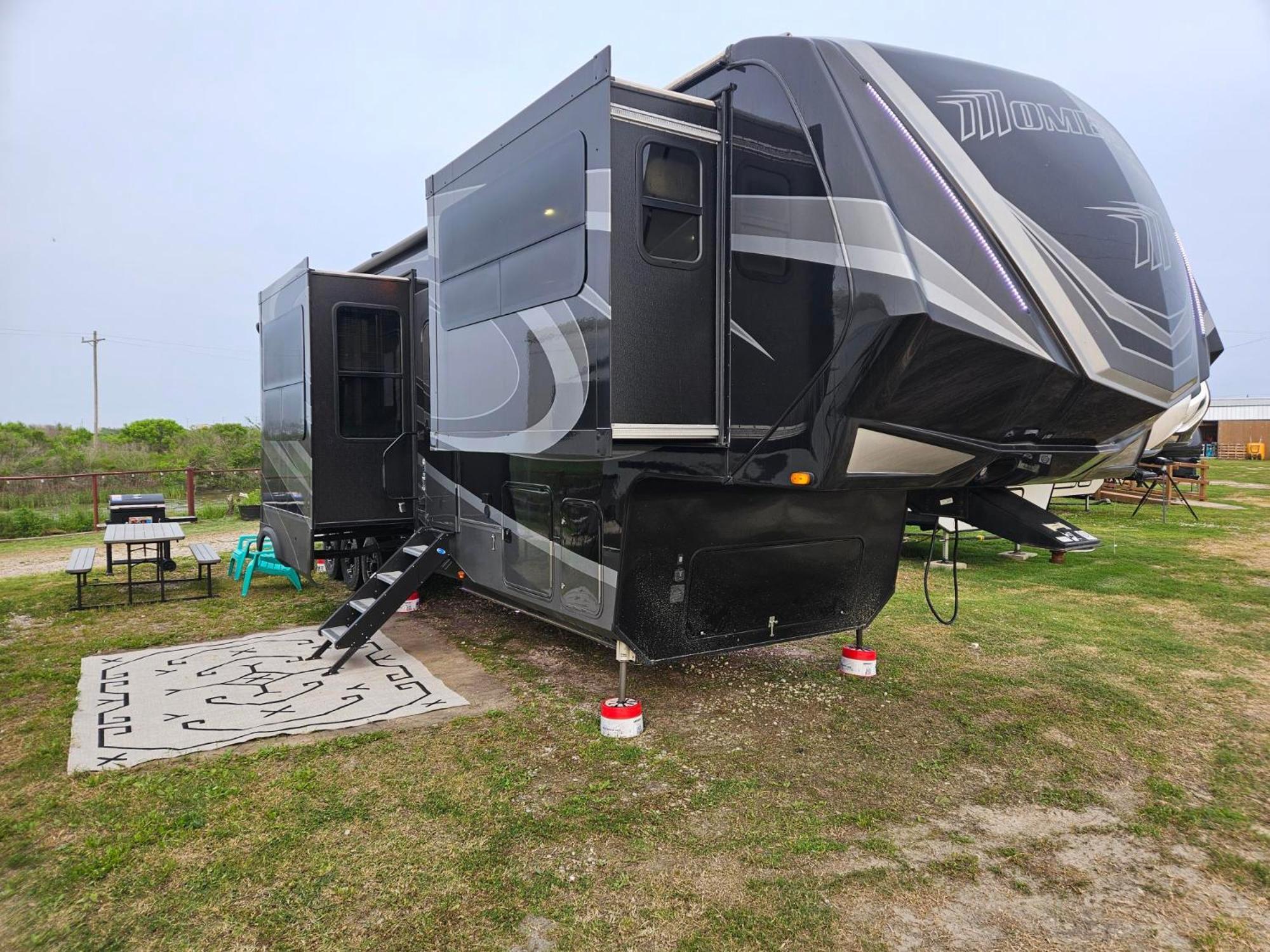 Hailey'S Beach-N-Bay Rv Resort Gilchrist Exteriör bild